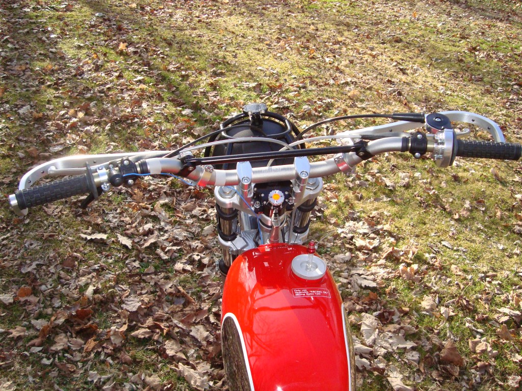 Renthal Bars and Steering stabilizer